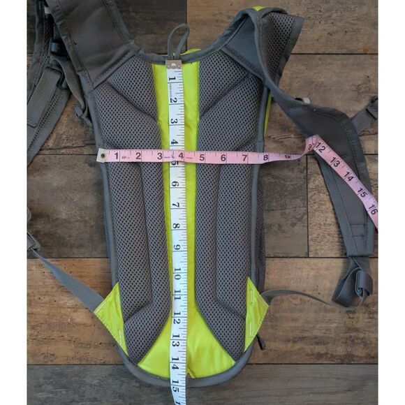 CAMELBAK Rogue Hydration Pack Lime Green Gorpcore Cycling Hiking Backpack - Picture 6 of 7